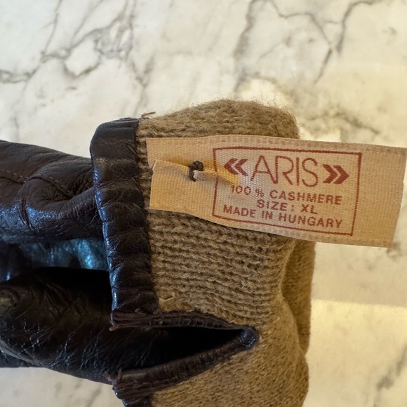 Vintage Christian Dior Brown Leather Driving Gloves, Cashmere Lined, XL - Picture 5 of 10